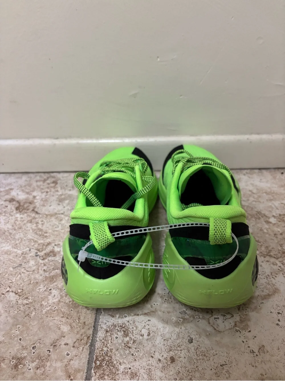 Under Armour Curry 12 Extraterrestrial Green Basketball Shoe Sz 10.5 3027633-001